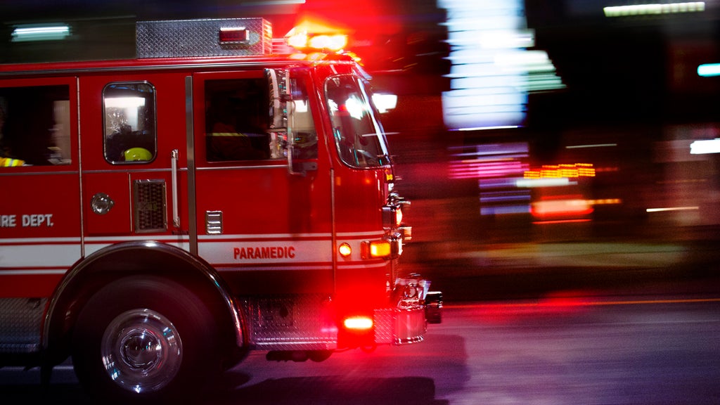 Crews battle structure fire in Victoria neighborhood, city officials say — WCCO / CBS Minnesota, Hopkins Community news