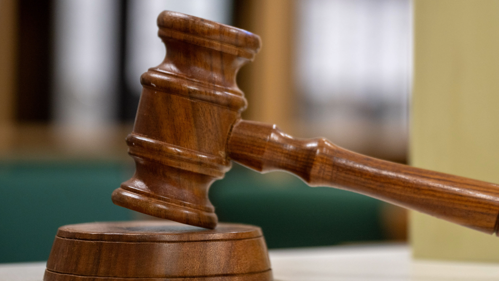 Judge sets bail at $200,000 for sex offender accused of posing as teen at Maple Grove school — WCCO / CBS Minnesota, Hopkins Schools news