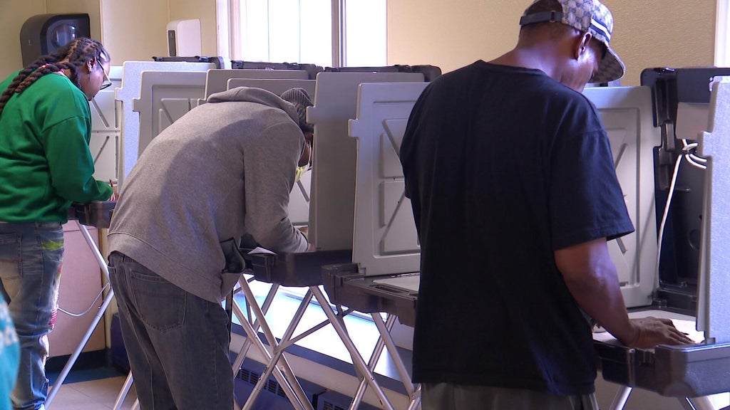 Catholic Charities helps Minnesota's unhoused vote ahead of midterms — WCCO / CBS Minnesota, Hopkins Sports news