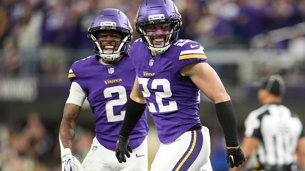 Vikings defense clamps down on Daniel Jones and the Colts for a 16-10 victory to stay undefeated — WCCO / CBS Minnesota, Hopkins Arts news