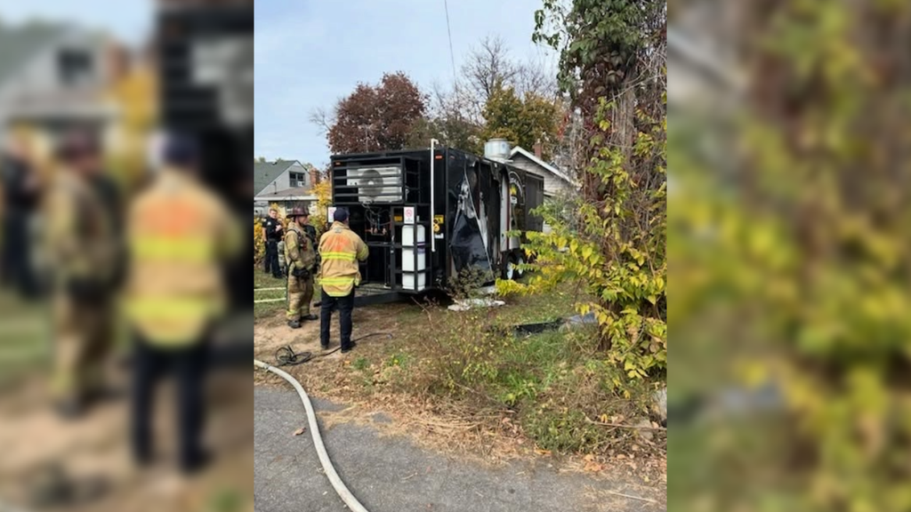 3 adults hospitalized after fire at food truck on St. Paul's east side — WCCO / CBS Minnesota, Hopkins Dining news