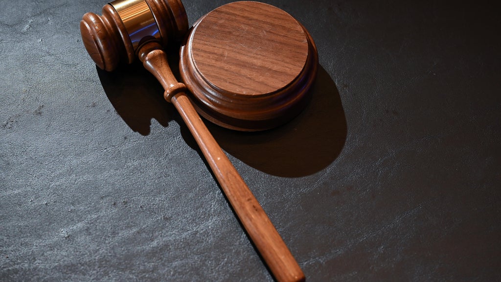 Man tried to pull woman out of her St. Paul apartment window, charges say — WCCO / CBS Minnesota, Hopkins Health news