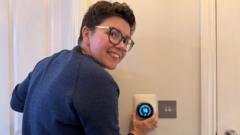 Before you crank up the thermostat, try these tips to keep your house warmer for longer — BBC Business, Hopkins Business news