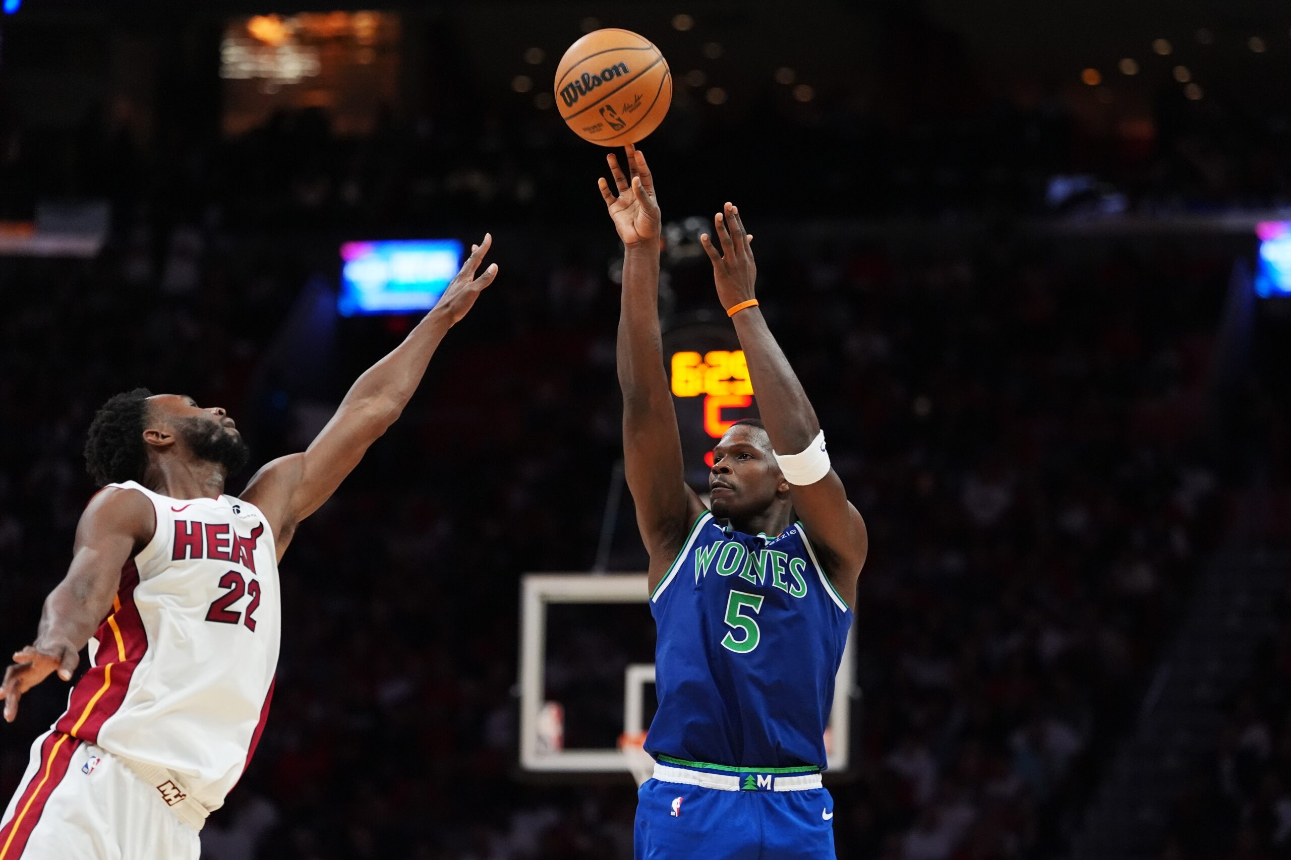 Anthony Edwards scores 45, Wolves roll past Heat 131-106 to spoil Giannis’ opener — KSTP 5, Hopkins Business news