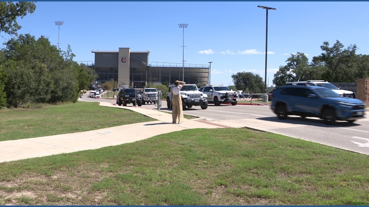 Parents rush to Pieper High School during lockdown; two teens taken into custody — KENS 5 (San Antonio), Hopkins Schools news