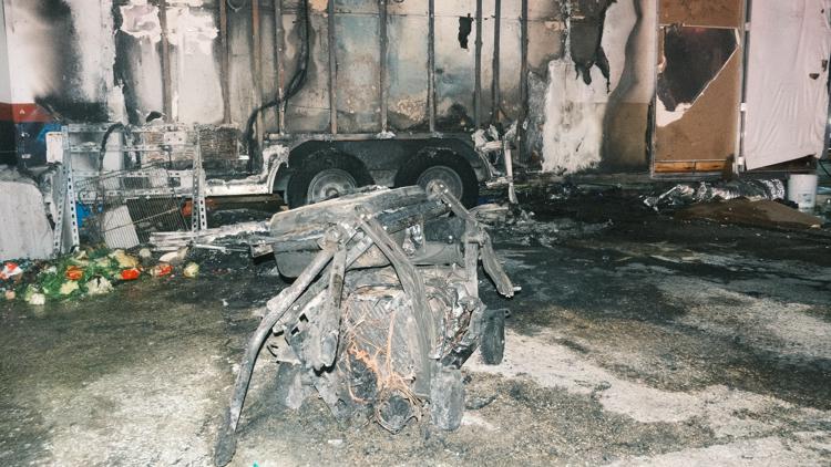 'I'm going back' | East Sixth Street food truck owner recovering after generator explosion burns trailer — KVUE (Austin), Hopkins Dining news